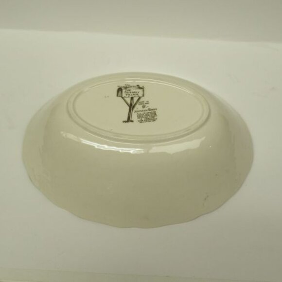 Johnson Bros. England The FRIENDLY VILLAGE Village Green 9 In Oval Serving Bowl - Picture 4 of 5